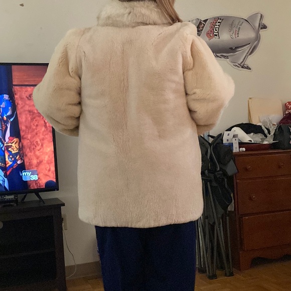Cream Mink coat beautiful condition - Picture 1 of 2